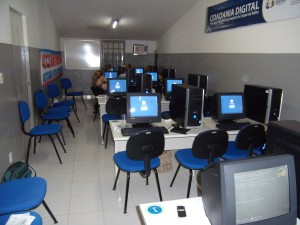 Computerarbeitsplätze im Digitalen Bürgerzentrum in Sobradinho